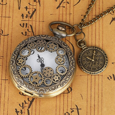 Reloj de Bolsillo Grande con Esfera Romana y Cadena Fina - Image 4