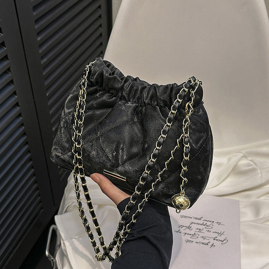 Bolsa Mensajera de Cadena Rombo Elegante para Viajero - Image 9