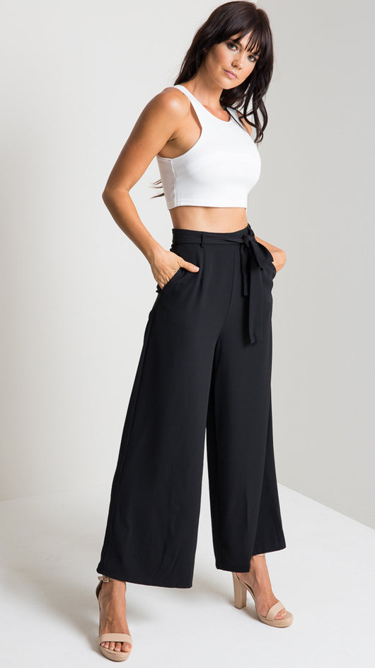Pantalón Cropped Cintura Alta con Tirantes y Pierna Ancha