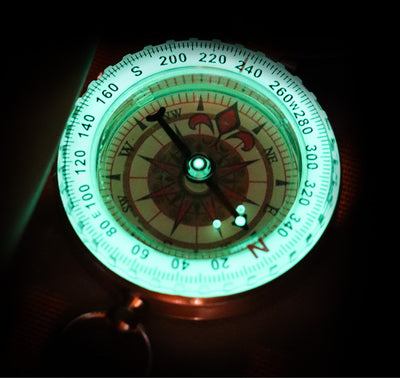 Brújula de Bolsillo Vintage G50 con Tapa Luminosa - Multifuncional para Montañismo - Image 9