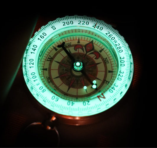Brújula de Bolsillo Vintage G50 con Tapa Luminosa - Multifuncional para Montañismo - Image 9
