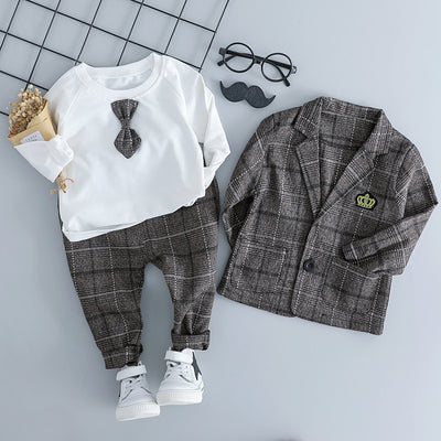 Traje Formal Infantil Británico de Tres Piezas - Image 2
