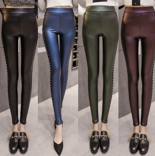 Leggings Tipo Lápiz Veganos con Botones - Image 2