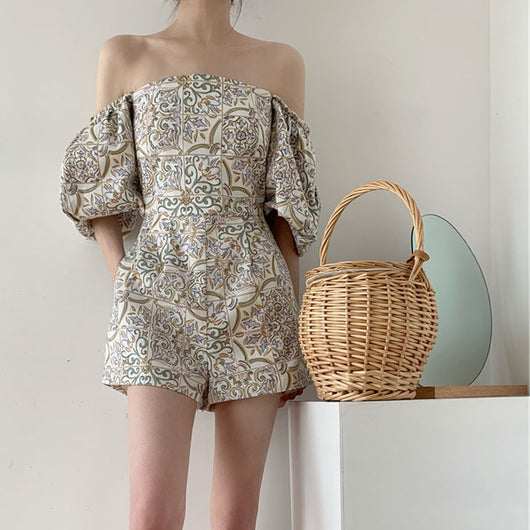 Shorts Mujer Cuello Cuadrado Slim - Diseño Moderno y Versátil