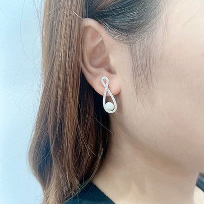 Aretes Infinito Ocho - Diseño Minimalista y Elegante - Image 3
