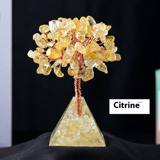 Pirámide de Cristal Decorativa con Base de Resina - Image 13
