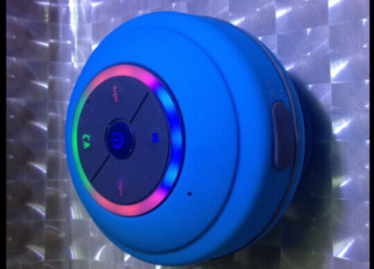 Parlante LED Portátil Resistente al Agua