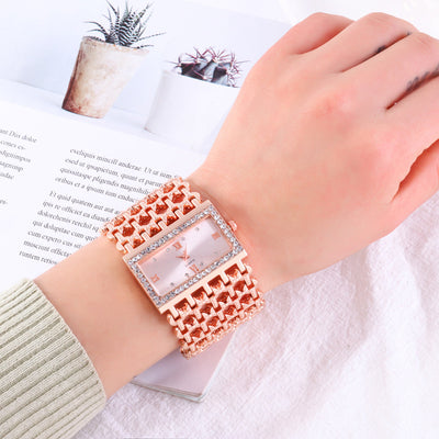 Reloj de Diamantes Cuadrado para Mujer con Banda de Acero y Números Romanos - Image 8