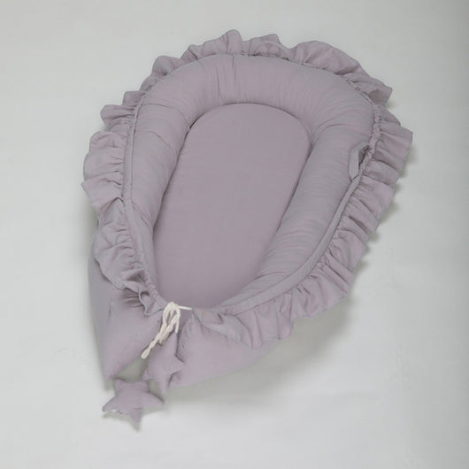 Cuna Portátil de Algodón con Encaje para Bebé - Image 10