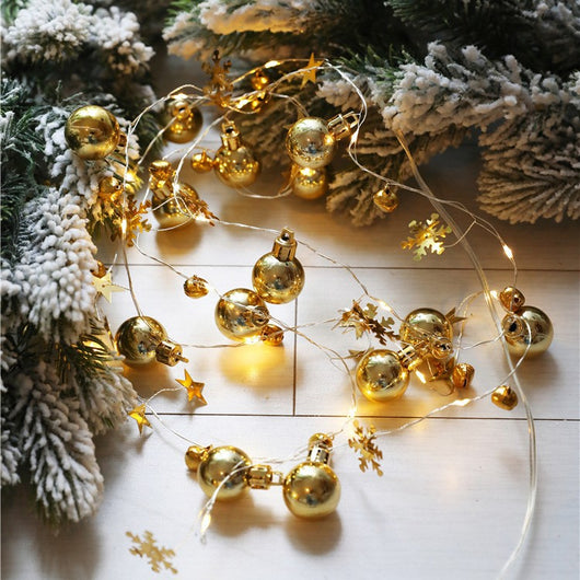 Cadena de Luces LED con Campanas Navideñas - Decoración Navideña Interior - Image 9