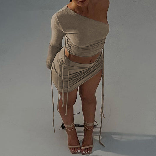 Conjunto Crop Top Asimétrico con Falda Fruncida Lateral - Image 15