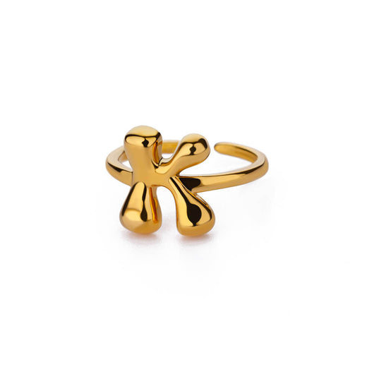 Anillo de Letras Bubble Dorado en Oro 18K Chapado - Image 16
