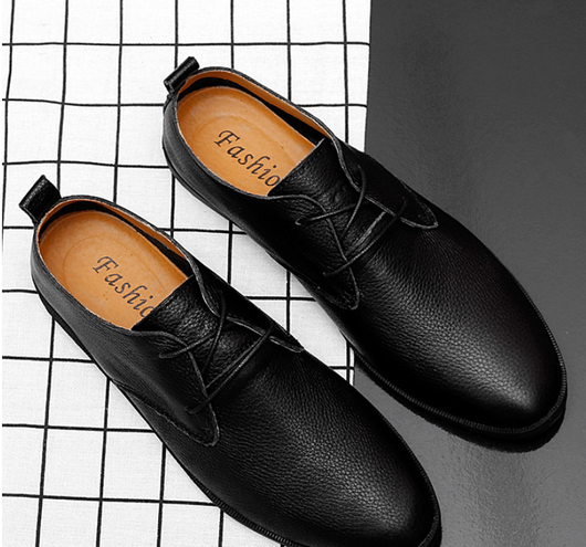 Zapatos Casuales de Cuero Blanco con Suela Suave - Estilo Británico Moderno - Image 3