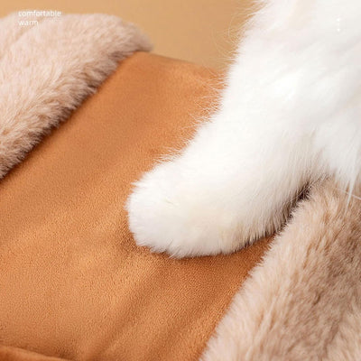 Mochila Transportadora para Mascotas con Diseño de Reno y Calentadores de Manos - Image 4