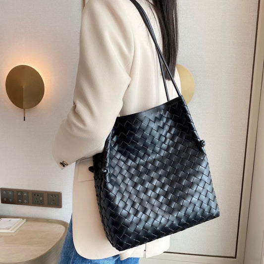 Bolso Tejido de Cuero Genuino para Mujer - Bandolera Elegante - Image 2