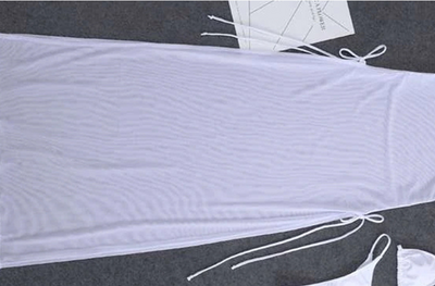 Traje de Baño Escotado con Abertura Lateral Elegante - Image 11