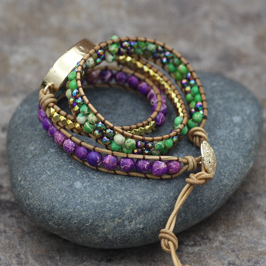 Pulsera Bohemia Multicapa Tejida en Turquesa - Colgante Artesanal de 3 Capas - Image 4