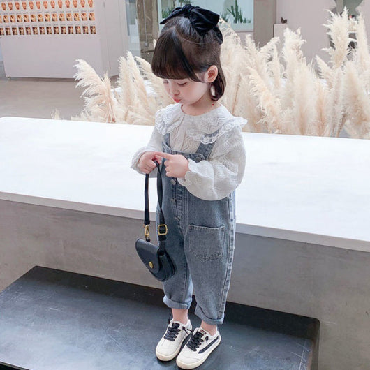 Conjunto Infantil: Overol Denim con Blusa de Encaje