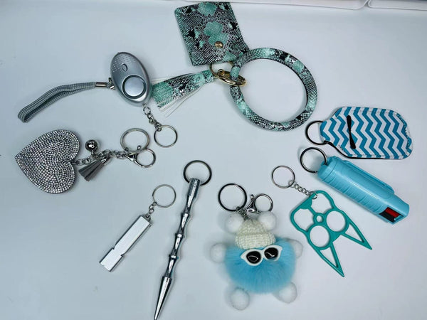 Set de Accesorios de Defensa Personal: Abridor de Botellas, Llavero Tigre y Bolsa Tejida
