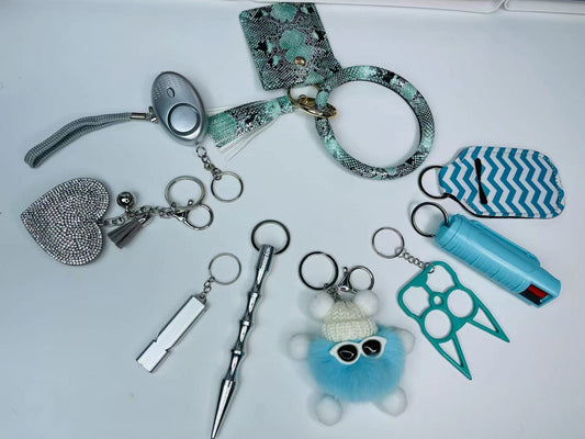 Set de Accesorios de Defensa Personal: Abridor de Botellas, Llavero Tigre y Bolsa Tejida
