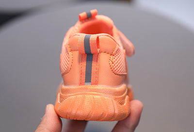 Tenis Ligeros con Suela Flexible y Diseño Minimalista - Image 10