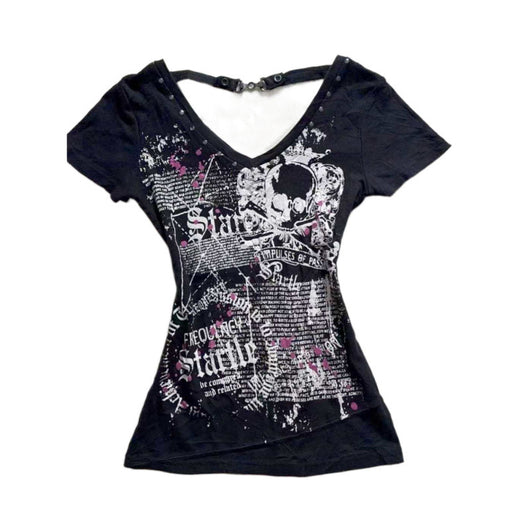 Camiseta Retro Americana Ajustada con Remaches y Cuello en V - Image 3
