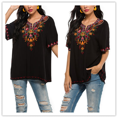 Blusa Suelta Estampada con Bordados Artesanales - Image 4
