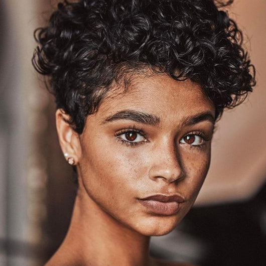 Peluca Rizada Corta Afro Natural Voluminosa para Mujer - Image 3