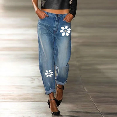 Jeans Rectos Clásicos con Estampado Versátil - Image 6