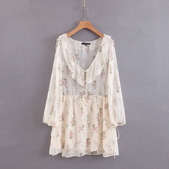 Vestido Floral Dos Piezas en Chifón con Escote V y Cintura Moldeadora