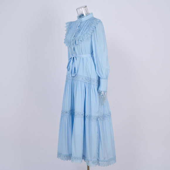 Falda Larga Elegante con Blusa Bordada y Mangas Linterna Ajustadas
