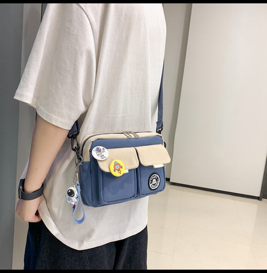 Bolsa Mensajera Crossbody para Hombre con Distintivo - Image 21