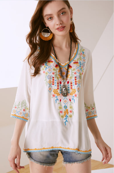 Blusa Bordada para Mujer con Corte Versátil Ajustado y Suelto