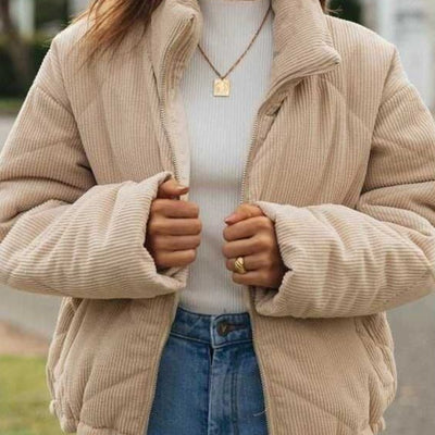 Chaqueta Acolchada de Pana con Cuello Alto y Cierre de Cremallera