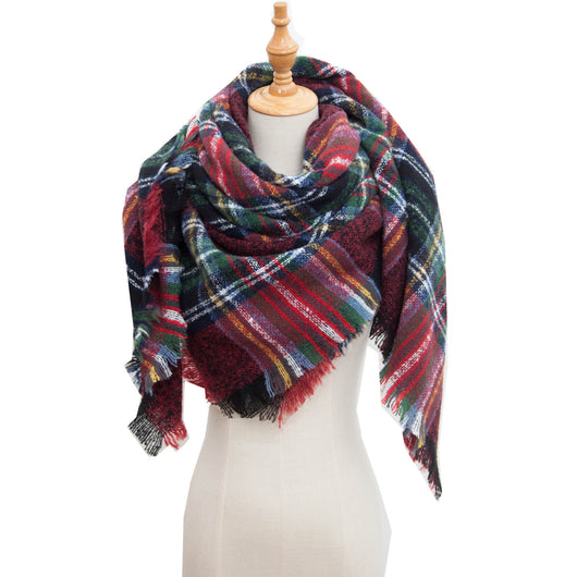 Chal Triangular Escocés para Otoño e Invierno - Amplio y Versátil - Image 18