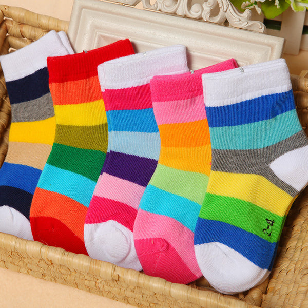 Calcetines Infantiles de Algodón Peinado Rayas Arcoíris con Puño Sin Presión