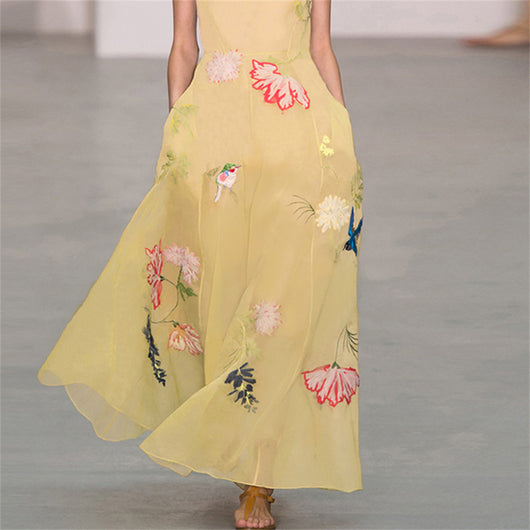 Vestido Slim Sin Mangas con Estampado y Cuello Redondo - Image 3