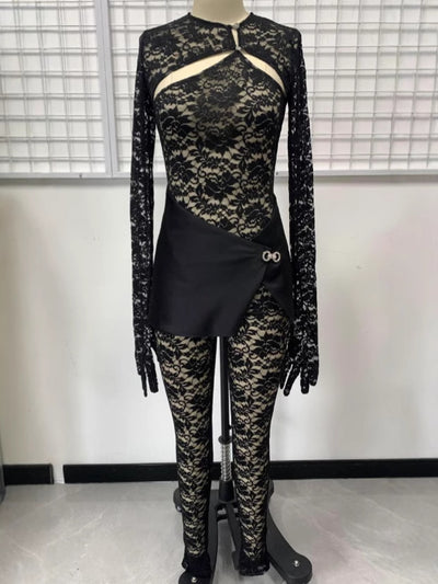 Conjunto Sensual de Encaje Transparente con Recortes Estratégicos - Image 14