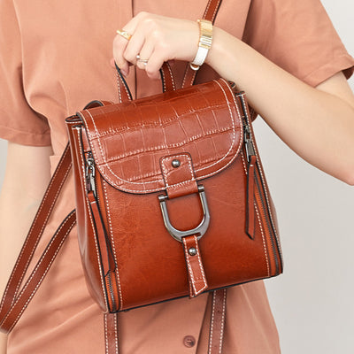 Mochila de Cuero Genuino para Mujer - Estilo Coreano con Hebilla y Acabado Encerado - Image 7