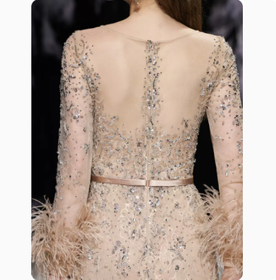 Vestido de Noche Largo Elegante con Incrustaciones de Diamantes y Detalles Joyero - Image 12