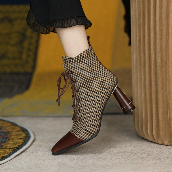 Botas Martin Retro Francesas con Cordones y Detalles de Encaje