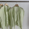 Blusa Escotada con Cordones y Diseño Curvilíneo