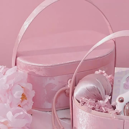 Maceta Decorativa Estilo Nacional con Diseño Floral y Empaque Premium