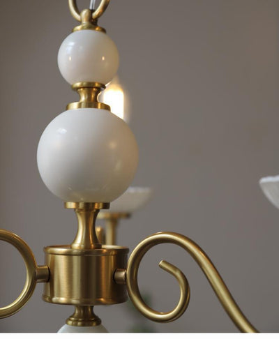 Lámpara Colgante Vintage Francesa Cristal Lechoso con Detalles en Cobre - Image 17