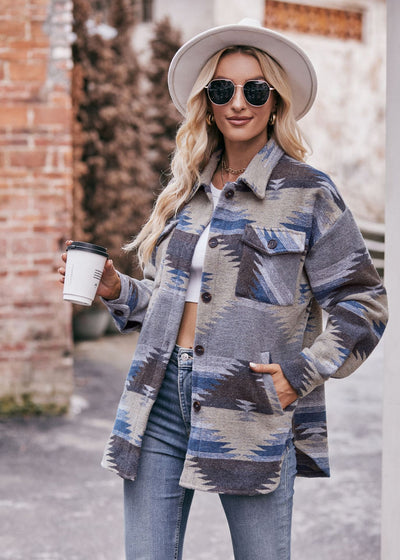 Abrigo Camisero Geométrico con Cuello Alzado y Bolsillos para Mujer - Image 11