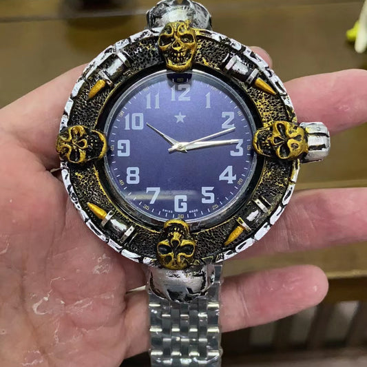 Reloj Electrónico Calavera con Correa de Resina Artesanal