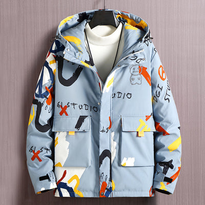 Chaqueta Acolchada con Capucha y Diseño Graffiti para Hombre - Image 11