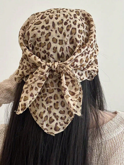 Pañuelo Satinado Floral Versátil para Cabello y Accesorios - Image 5