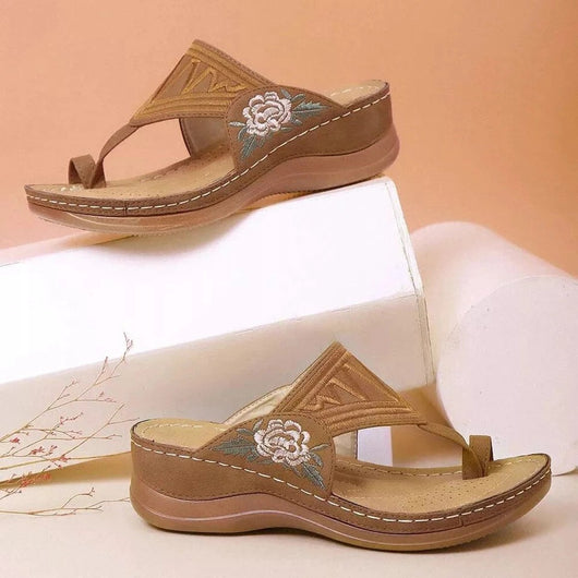 Sandalias Bordadas Cómodas para Verano - Chanclas Elegantes para Mujer - Image 11