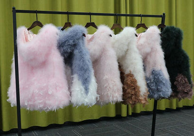 Chaleco de Plumas de Avestruz con Encaje - Elegancia Sofisticada - Image 16